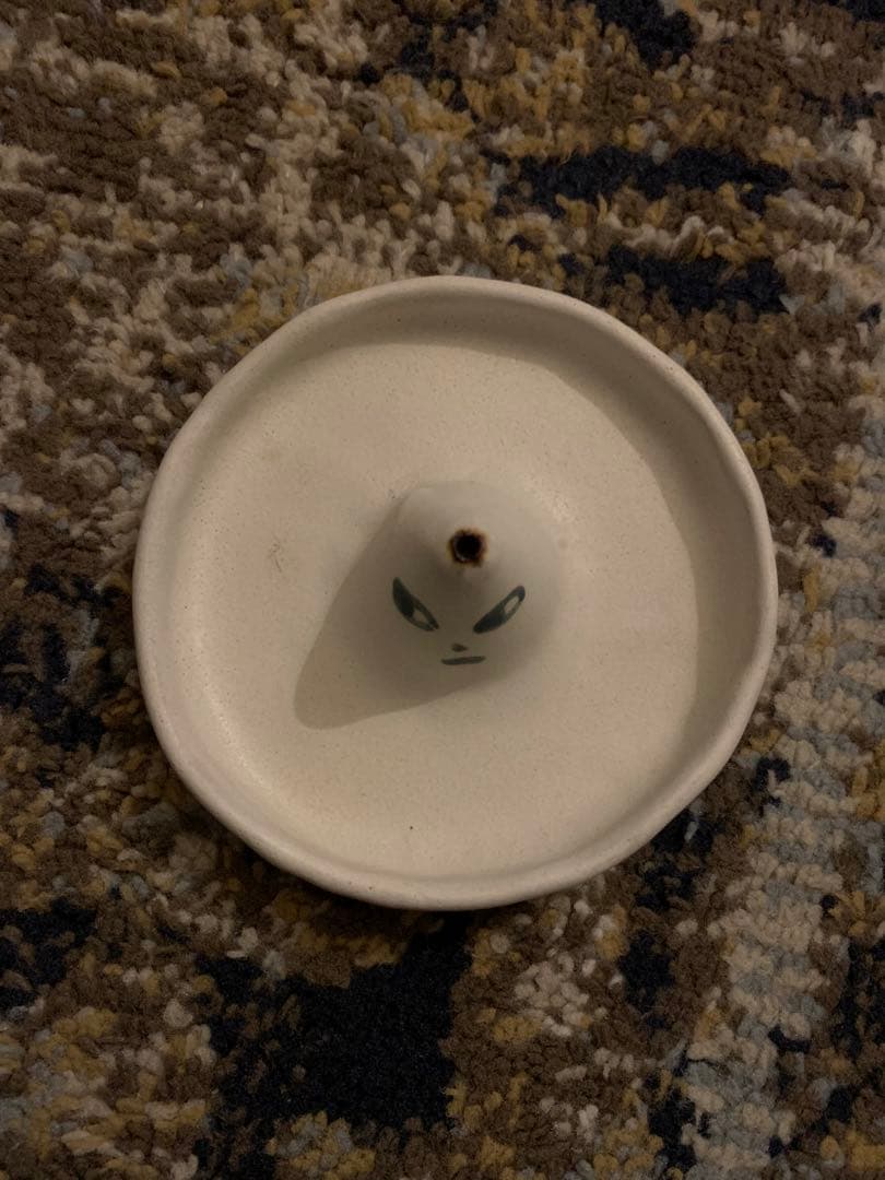 Madoka Rindal お香たて