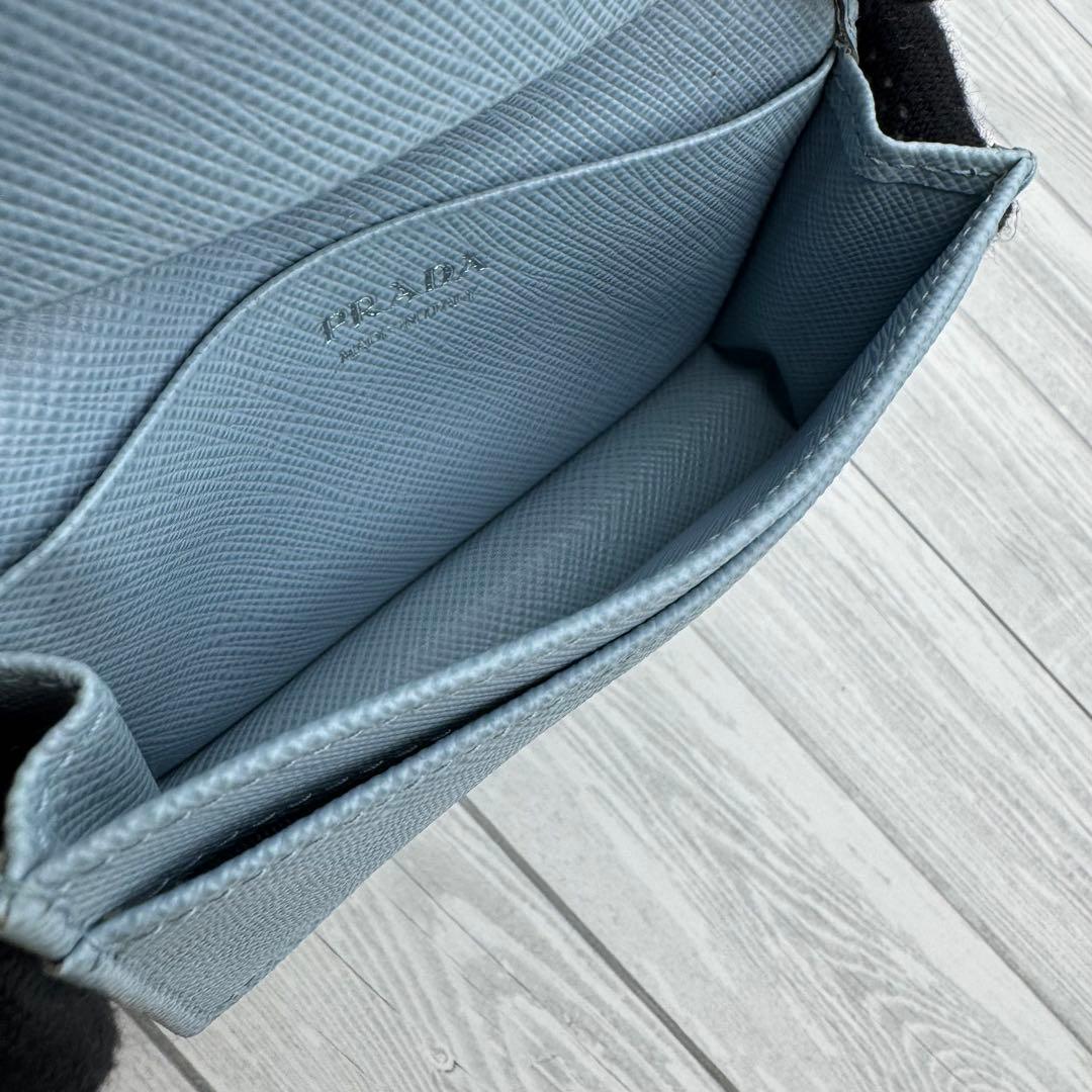 【美品】PRADA　名刺入れ　サフィアーノレザー　三角ロゴ　ブルー　カードケース