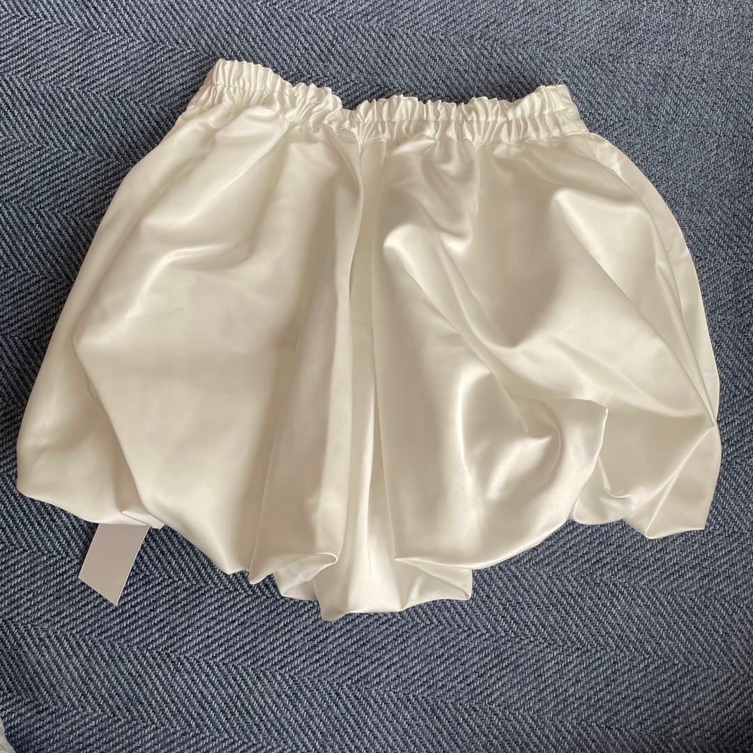 Treat Urself 「satin balloon short pants」