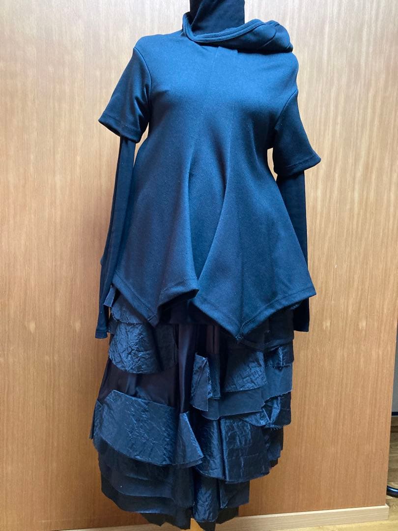 コムデギャルソン　フード付きフレアーカットソー