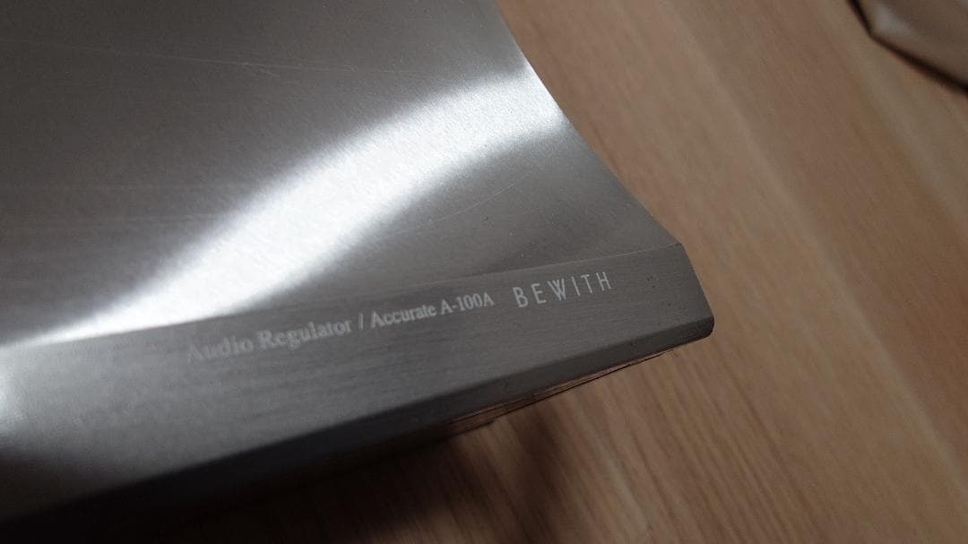 BEWITH Accurate A-100A 　ビーウィズ　安定化電源 美品