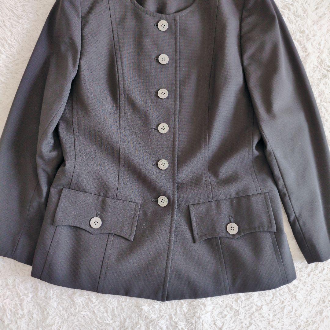 イヴサンローラン　ノーカラースカートスーツ　セットアップ　黒