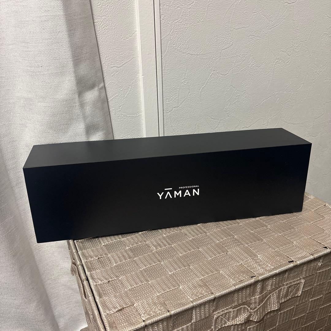 【新品未使用】YAMANストレートアイロン『 ヴェーダスムースアイロンプラス』