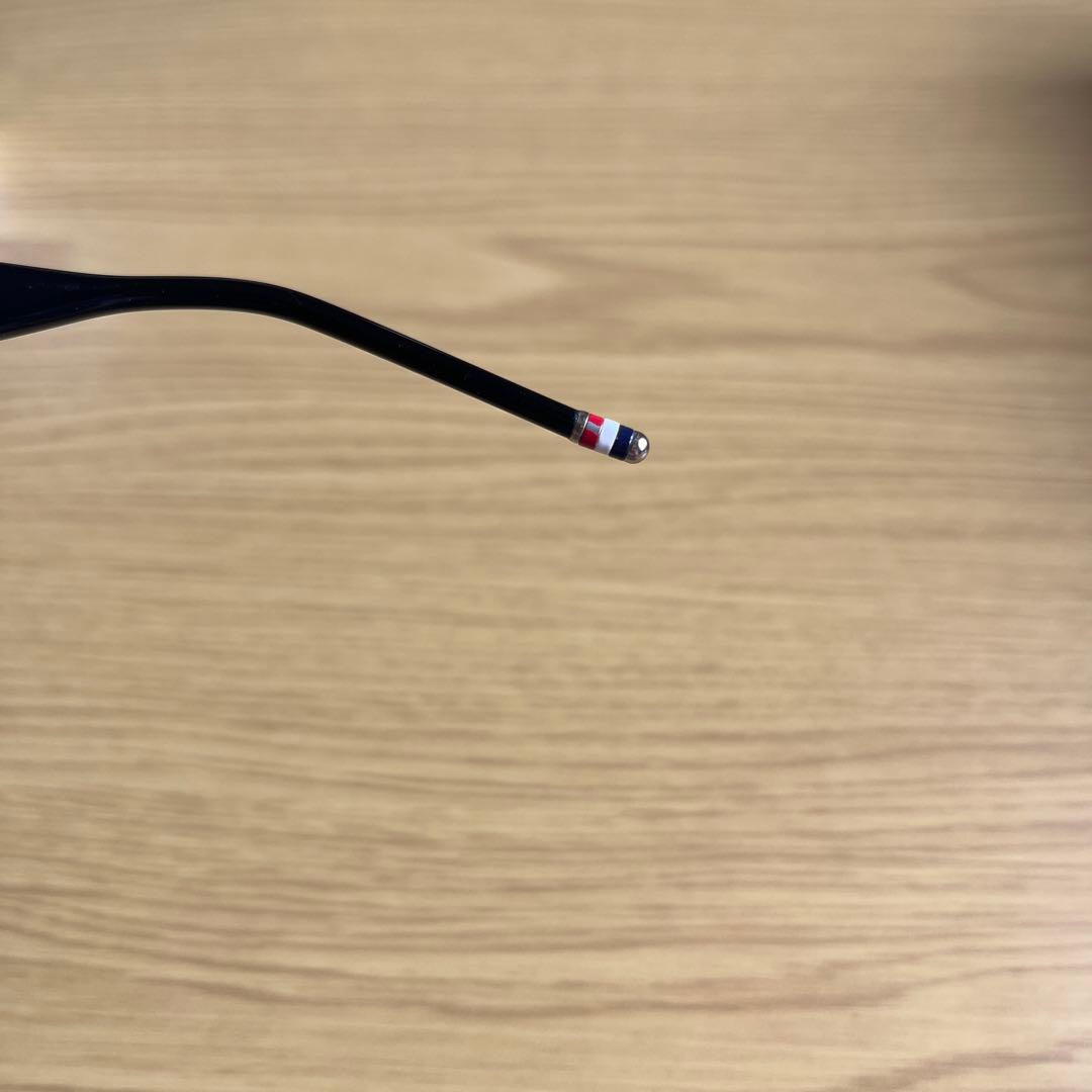 THOM BROWNE ブラックキャットアイサングラス