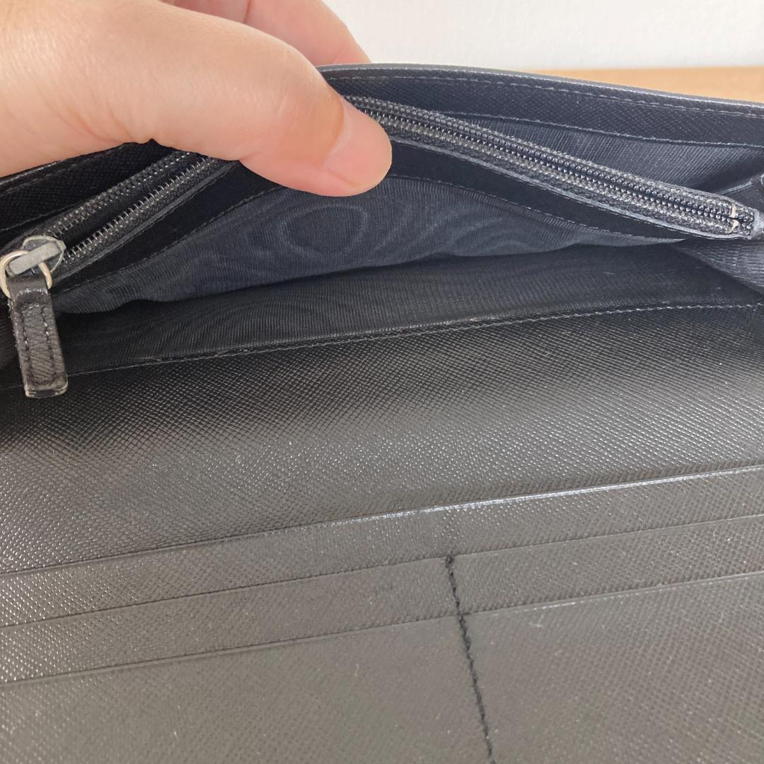 PRADA プラダ サフィアーノレザー フラップ式 長財布 ブラック