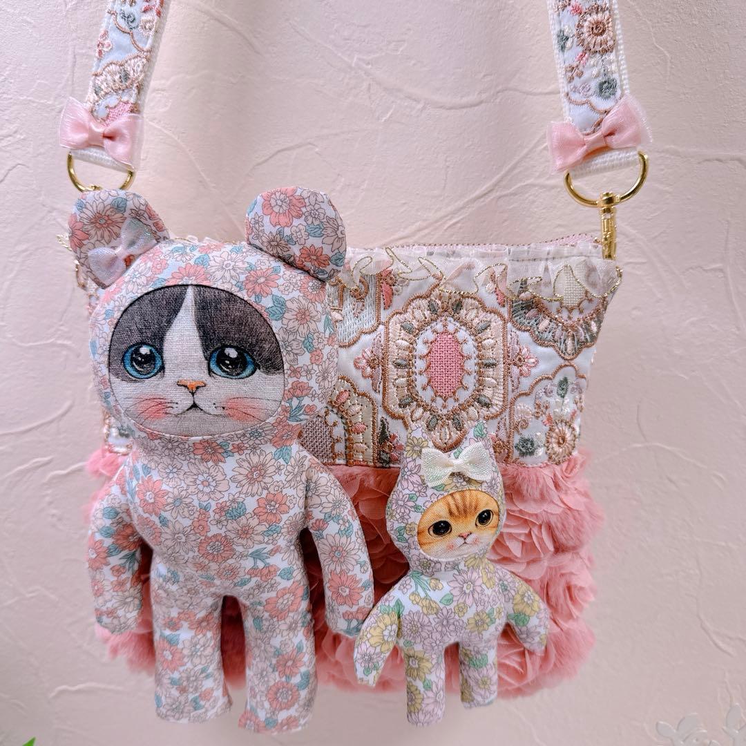 ゆ*ら様 コヤンイサムチョン♡インド刺繍×薔薇ファー！ミルクちゃんのファスナー付