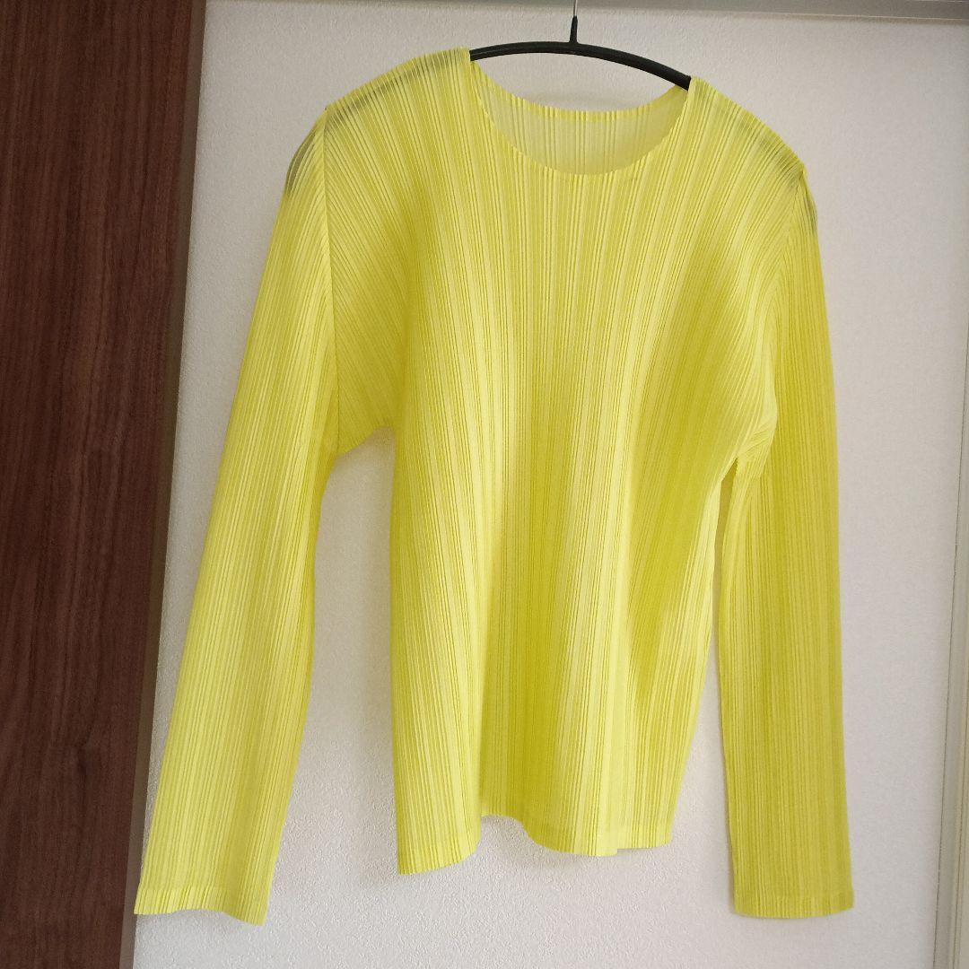 プリーツプリーズ　爽やかレモンイエロー　丸首長袖トップス サイズ3