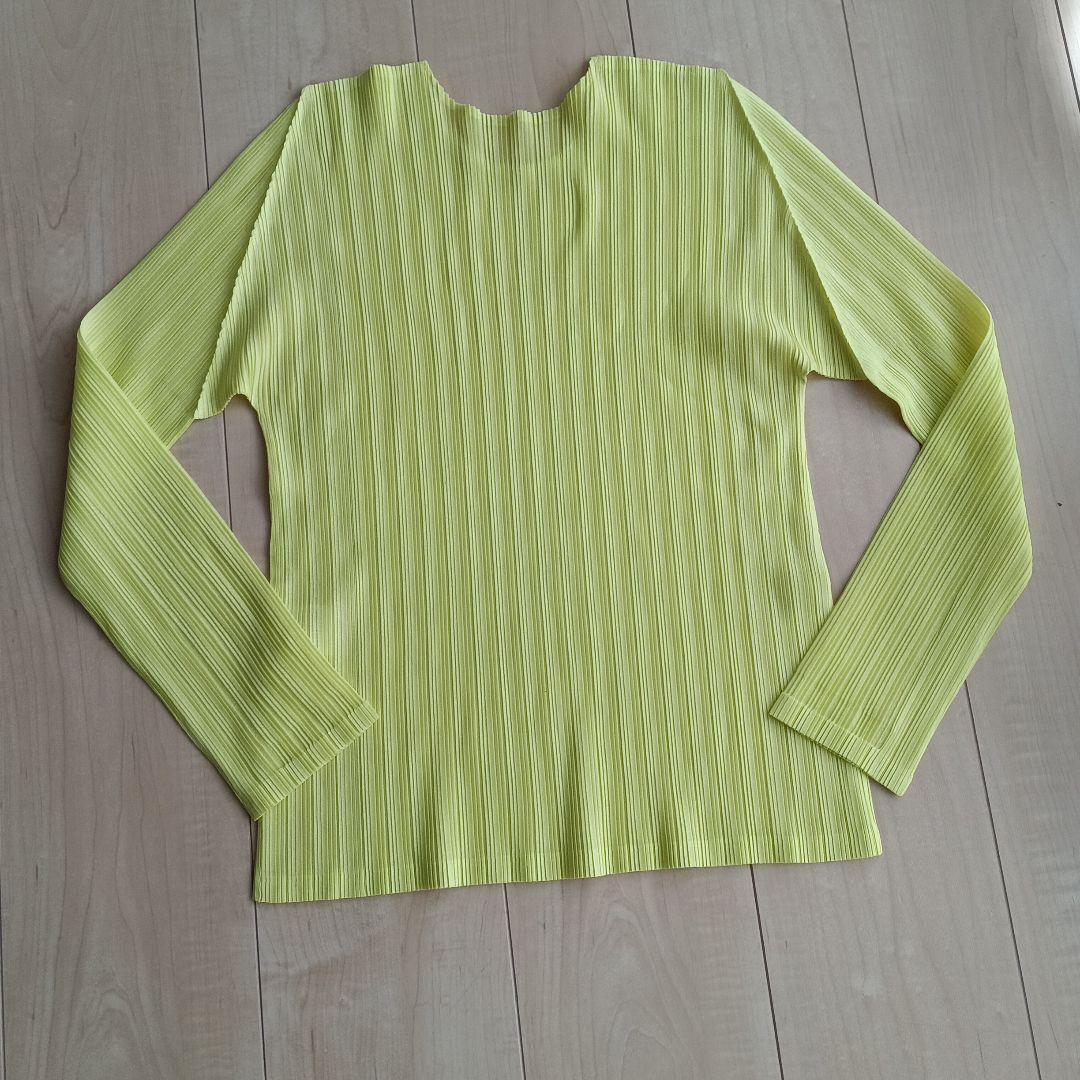 プリーツプリーズ　爽やかレモンイエロー　丸首長袖トップス サイズ3