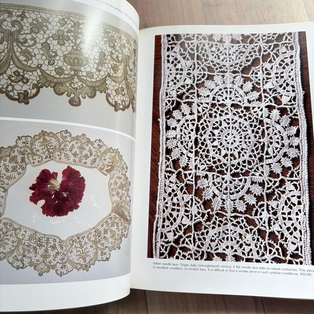 【洋書】Graced by Lace: アンティークリネンとレースのガイド