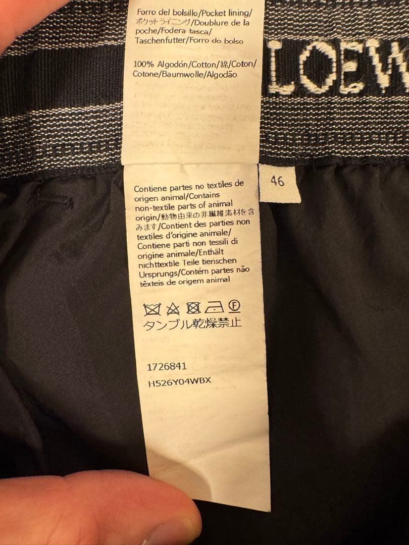 LOEWE ショートパンツ