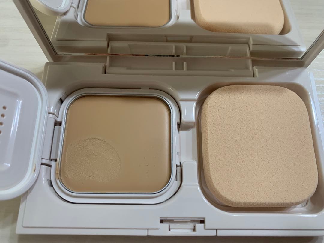 アルビオン　エクシアEXCIA エマルジョンファンデーション　ミディアムオークル