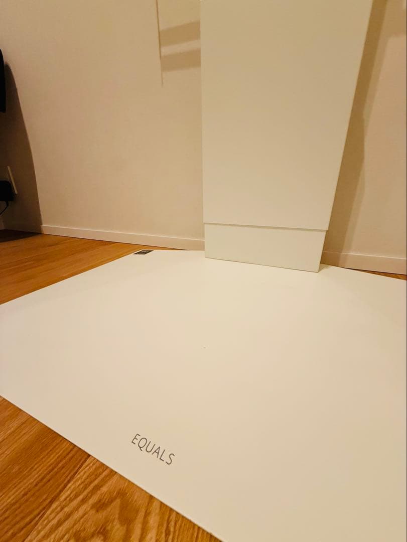 【送料無料】EQUALS WALLテレビスタンドV4