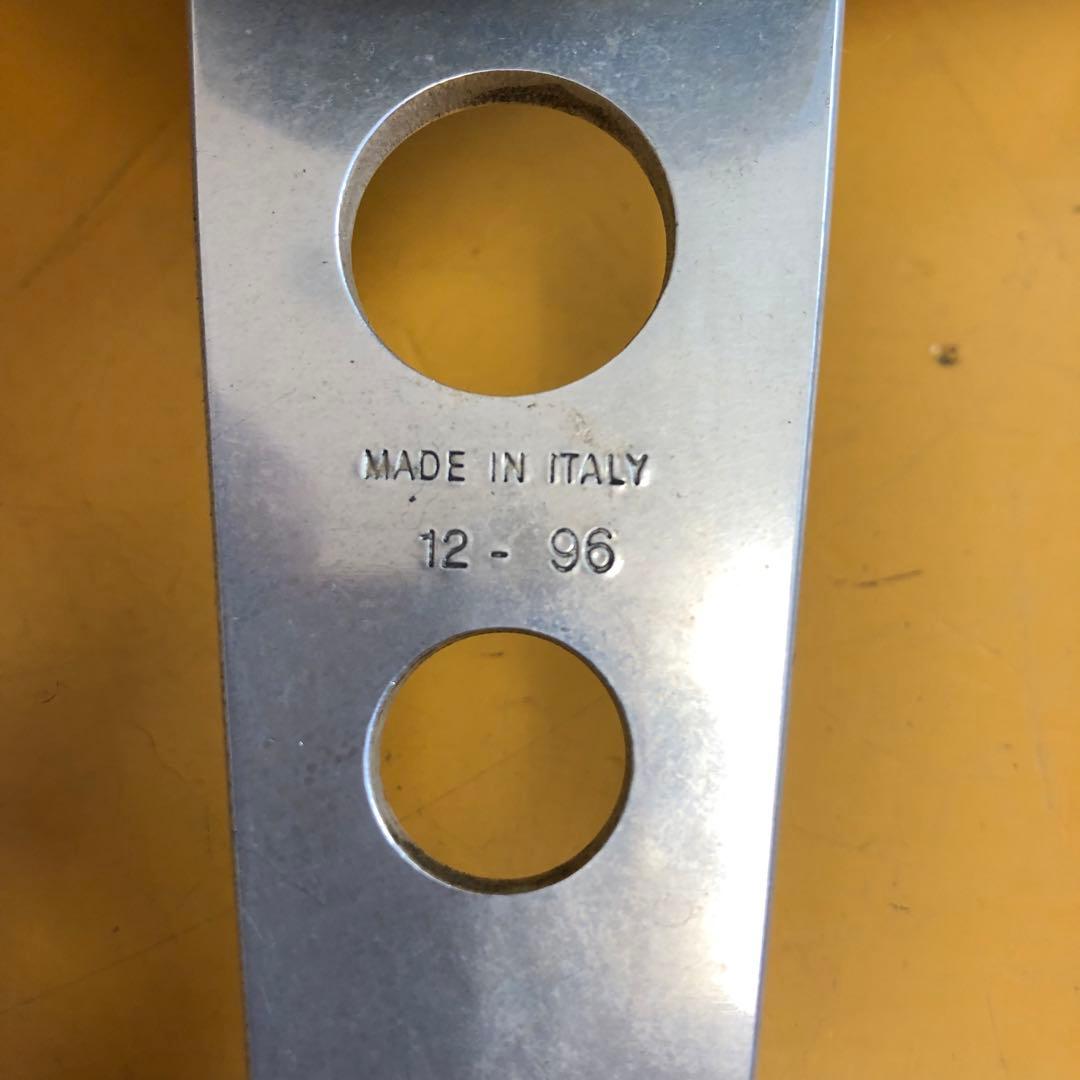 MOMO SUPER INDY 12-96 155D ステアリングホイール