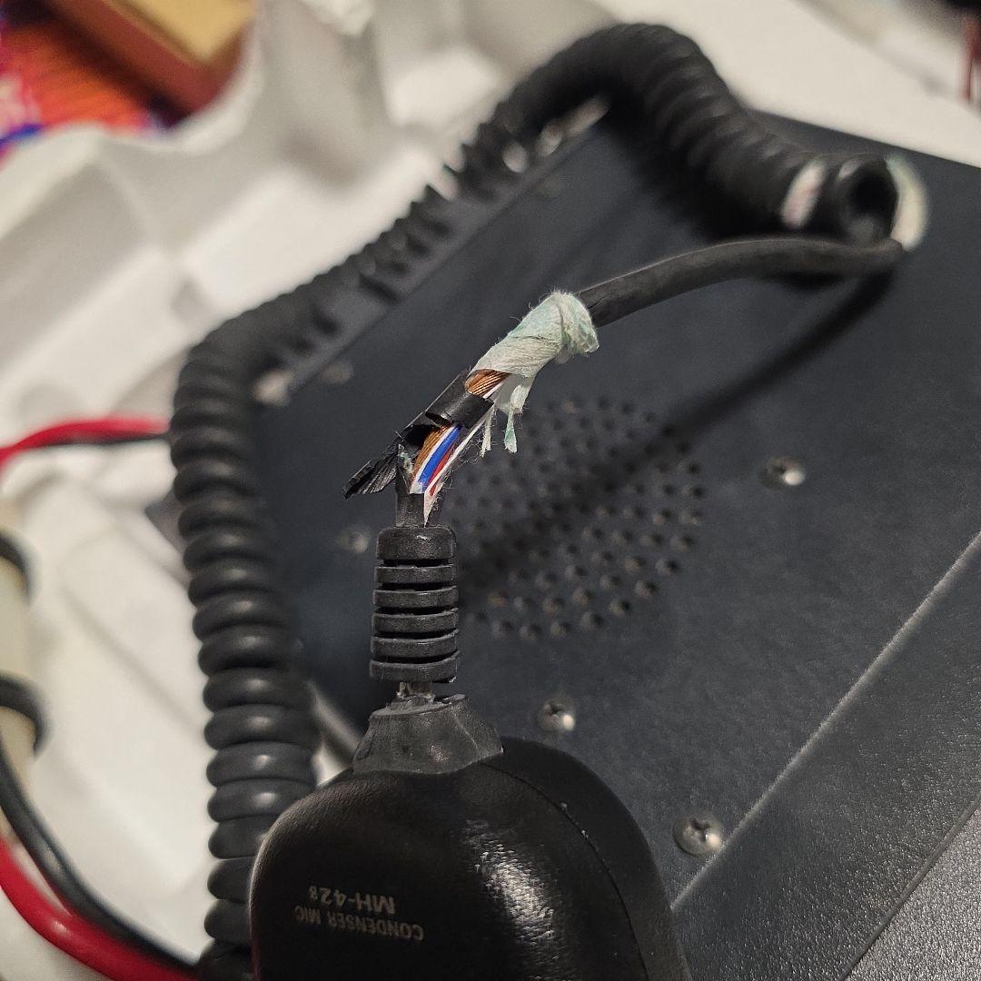 FT-8800 デュアルバンド トランシーバー セパレートケーブルキット付き