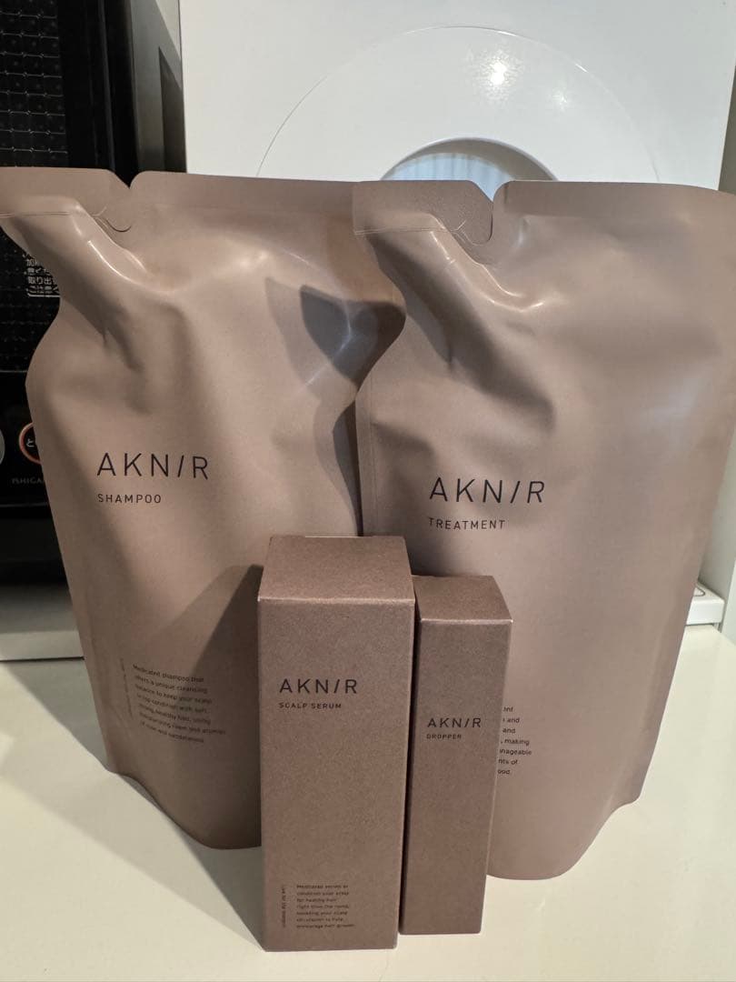 AKNIR シャンプー・トリートメント・スカルプセラム 3点セット　+スポイト1