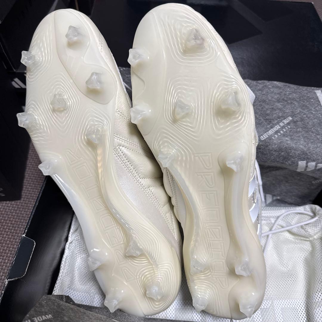 adidas PREDATOR MANIA パール　復刻版
