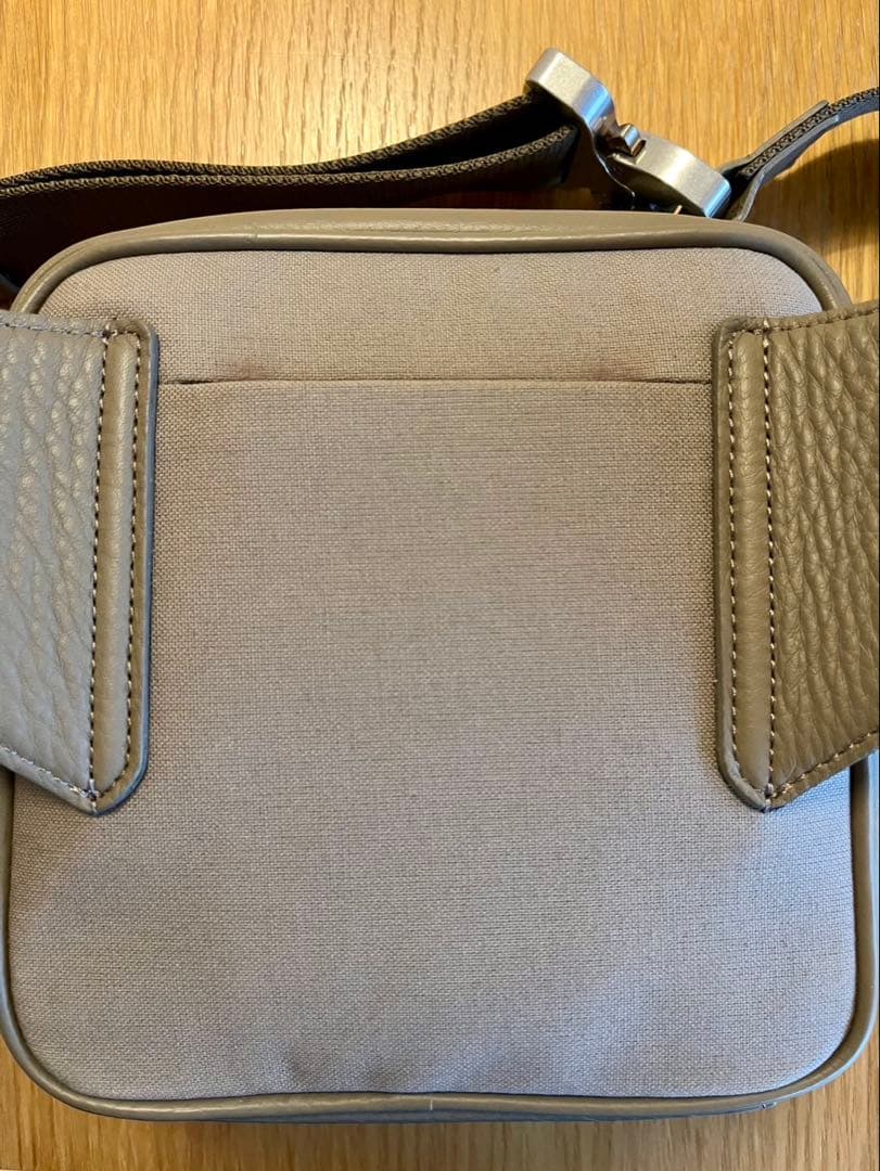 ウィークエンド カメラバッグ ミディアム　objcts.io