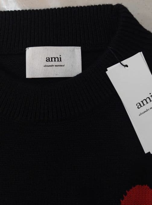 AMI PARIS ハート刺繍 クルーネックニットセーター ユニセックス