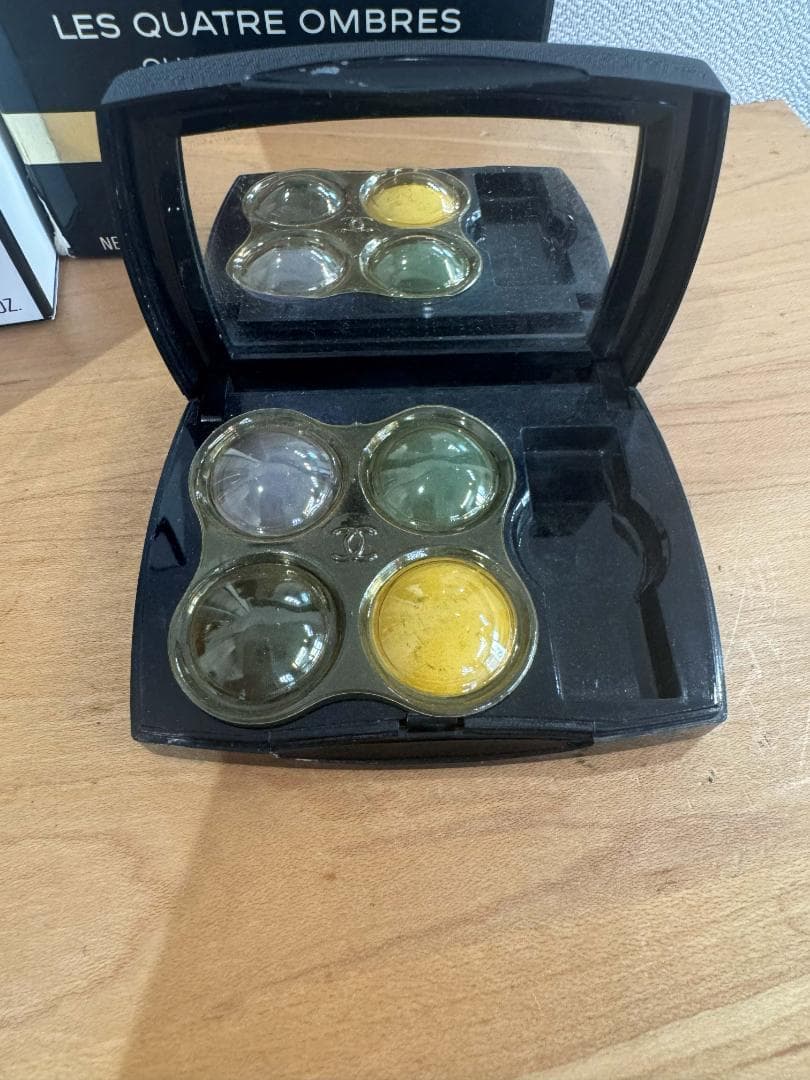 CHANEL 香水セット COCO.N°19. N°5 .アイシャドウ