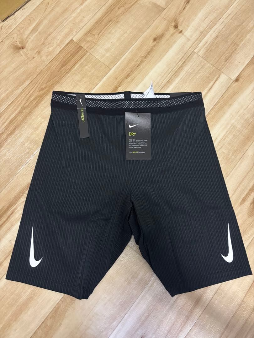 Nike DRI-FIT エアロスイフト　ハーフタイツ　ランニングパンツSサイズ