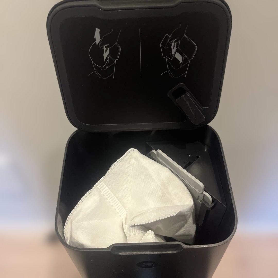 Roomba i7ロボット掃除機本体&クリーンベース