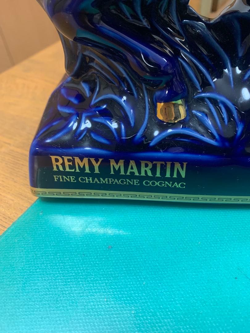 未開栓 レミーマルタン リモージュ 青陶器 ケンタウロス ボトル 古酒