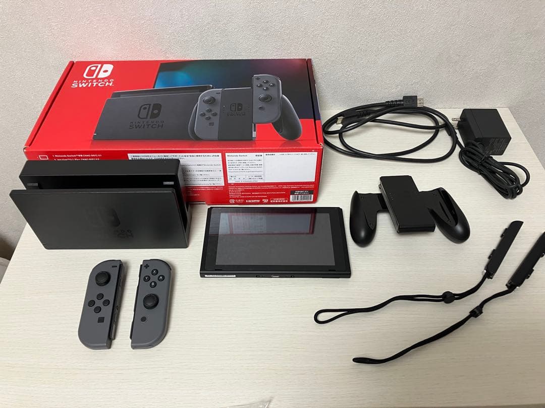 【使用約2時間　ほぼ未使用】Nintendo Switch 本体