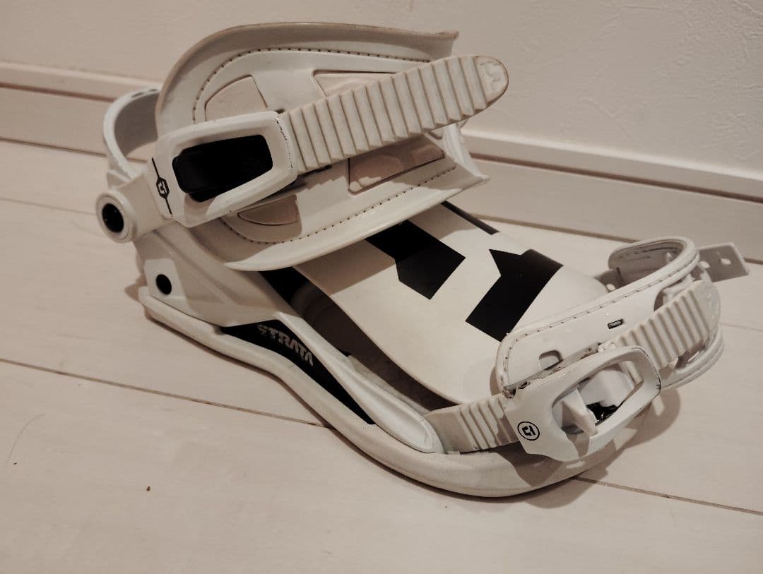 UNION ユニオン strata ストラータ 21-22 ビンディング 白 M