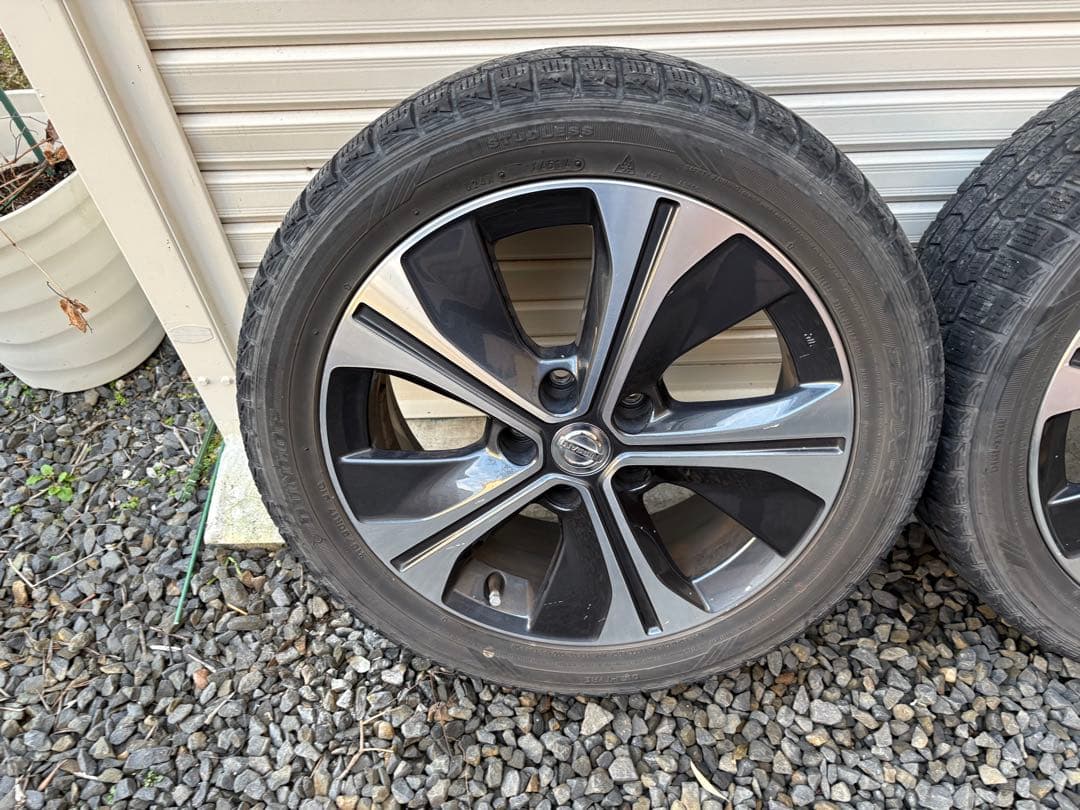 リーフ純正ホイール215/50/17