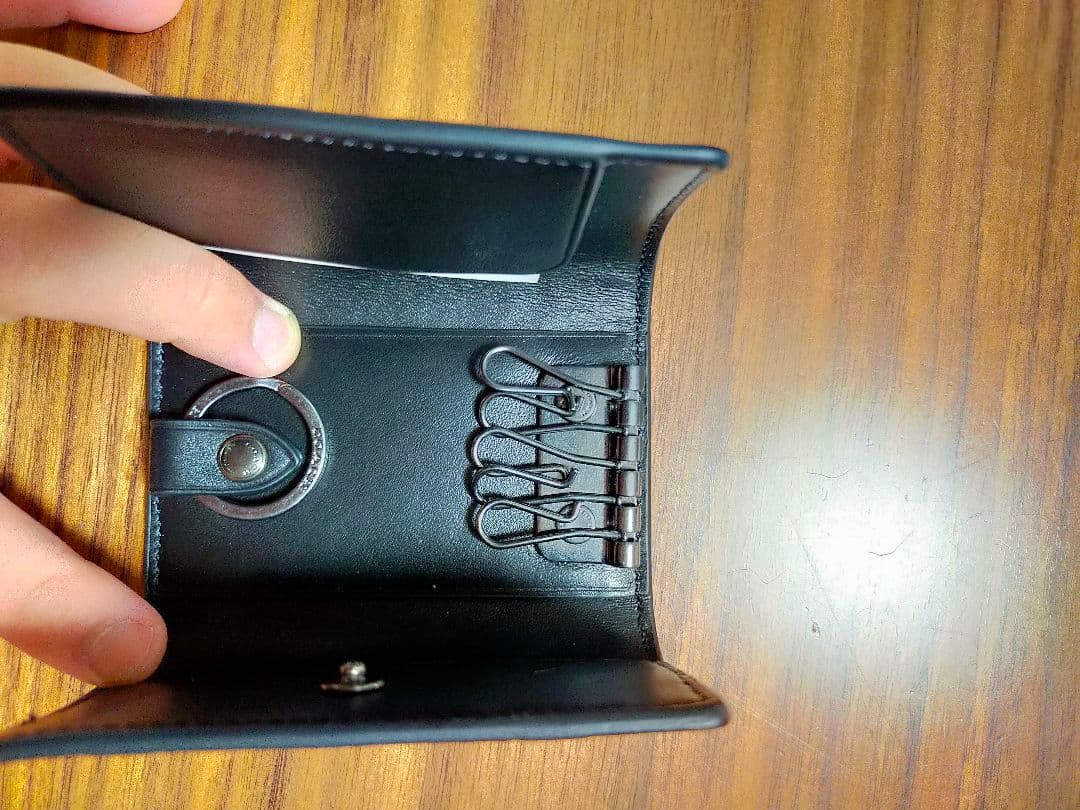 シグネチャー クロスグレインレザー 5連 リング キーケース　メンズ　レディース