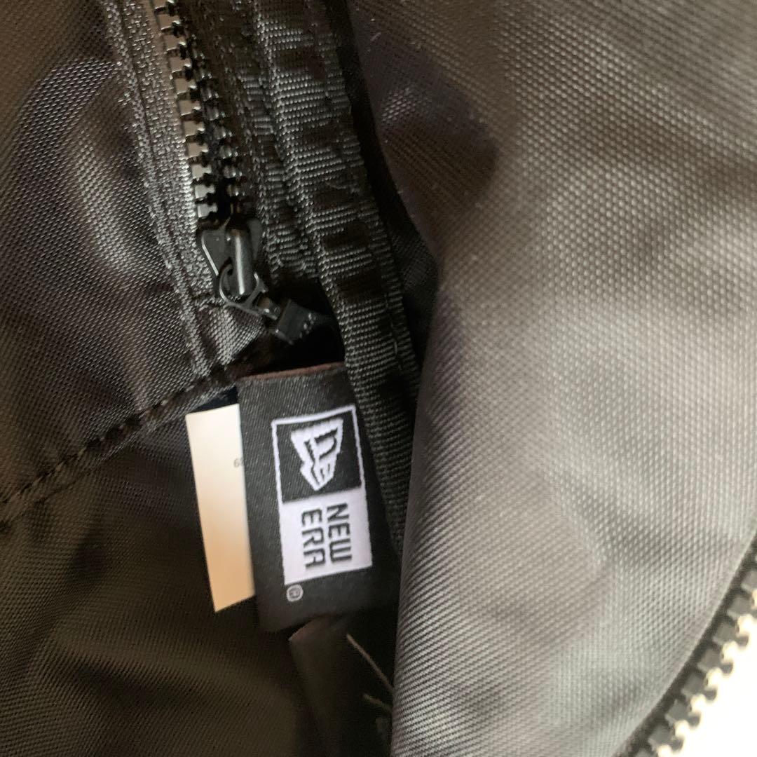 NEW ERA TAMASU ボディバッグ ブラック 花柄刺繍