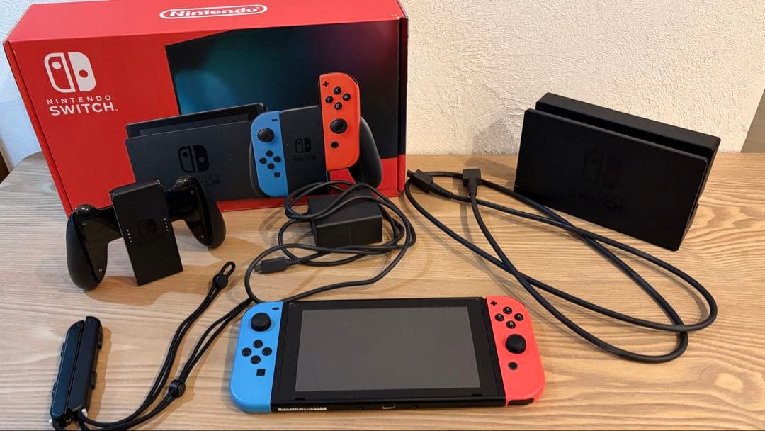 Nintendo Switch本体　付属品あり　箱あり