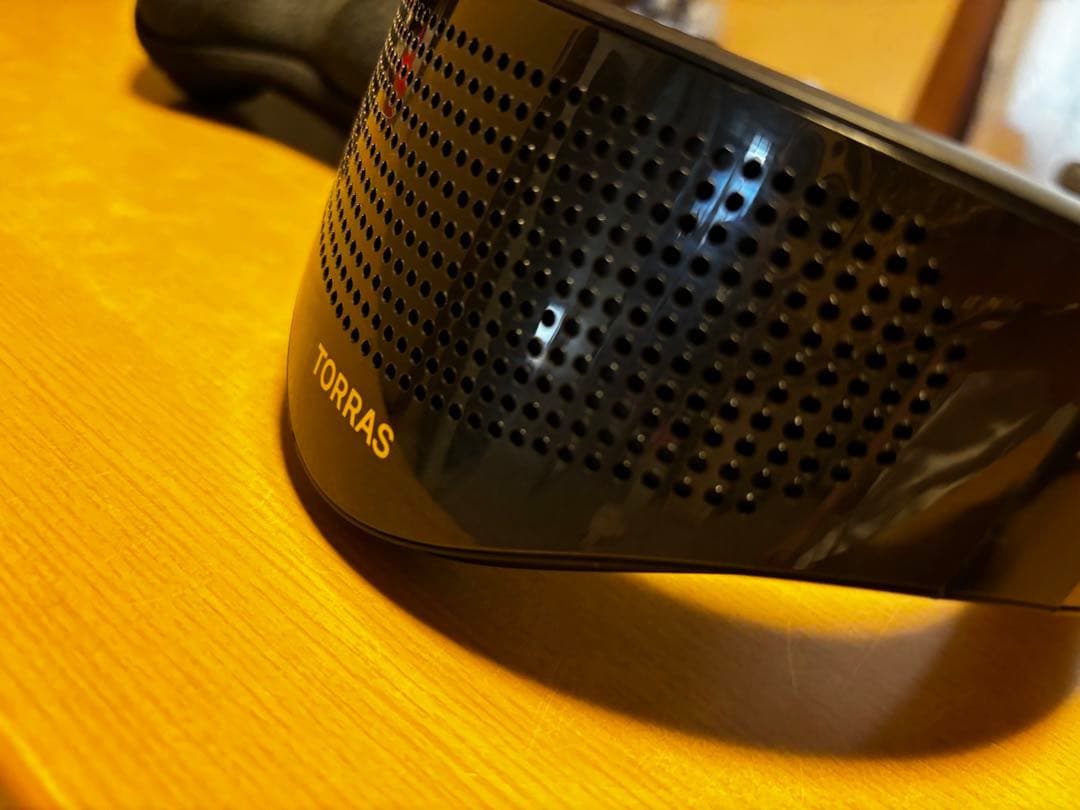 ★美品★TORRAS 冷暖兼用ネッククーラー COOLIFYCyber FG6A