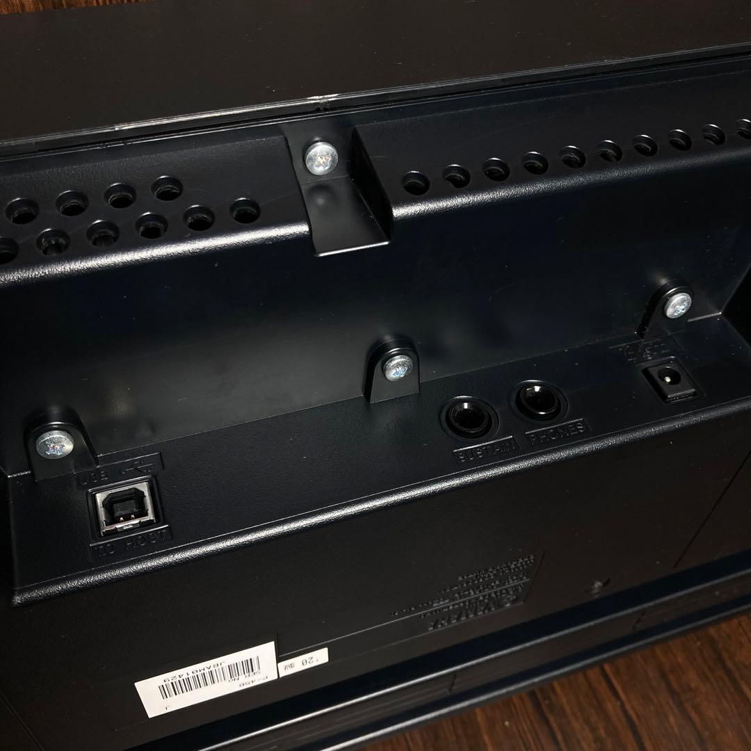 極美品 ヤマハ 電子ピアノ 88鍵盤 ブラックP-45B 2020年製