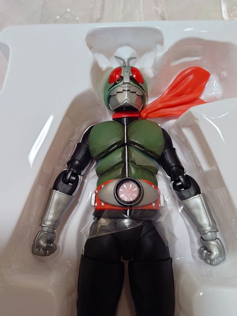 S.H.フィギュアーツ 真骨彫製法 仮面ライダー新1号・新2号 保護シート付き