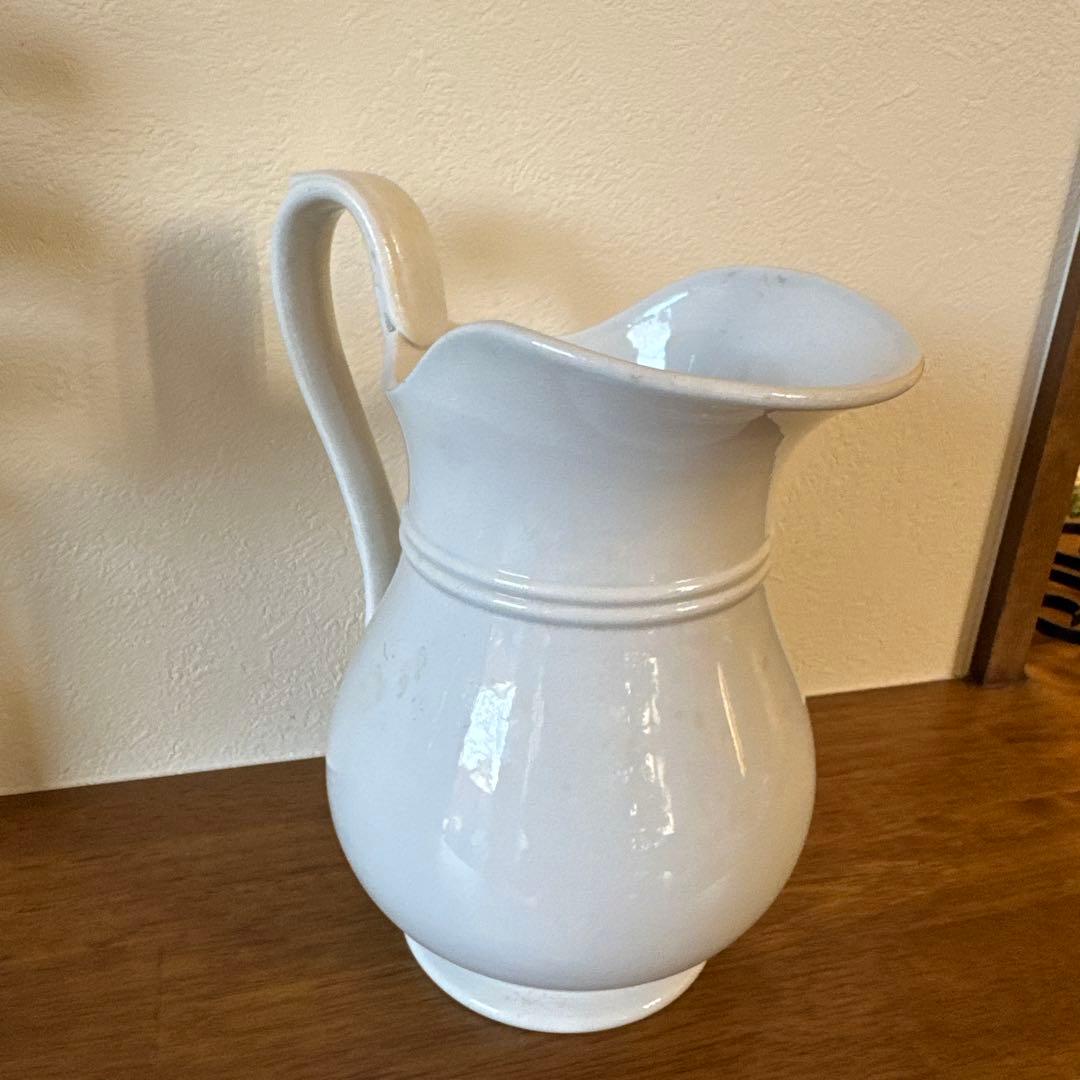 フランス陶磁器　水差し　ピッチャー　花瓶　アンティーク　ホワイト