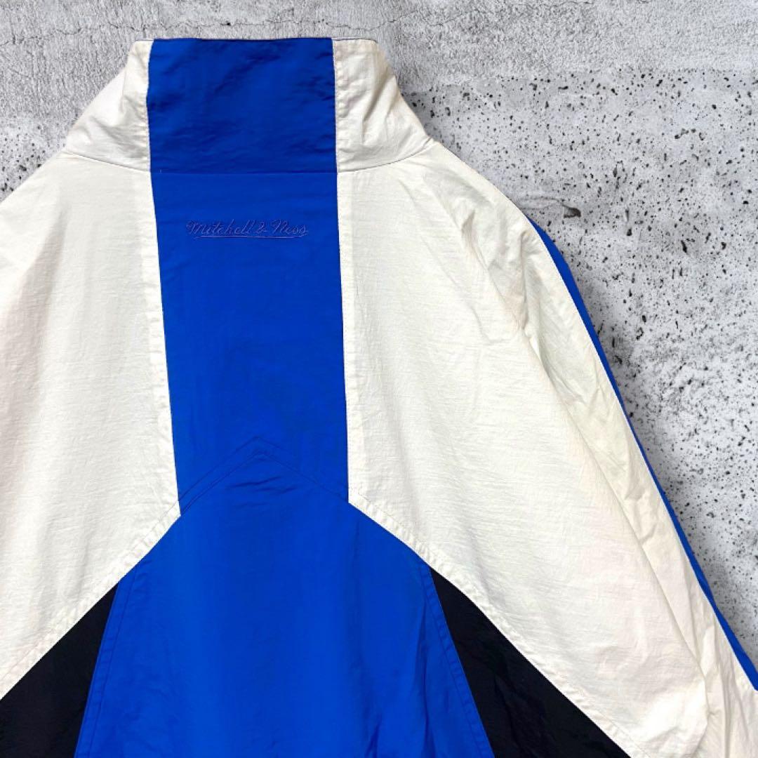 【希少XL】ミッチェル&ネス マジック ナイロンジャケット 青白黒 マルチカラー