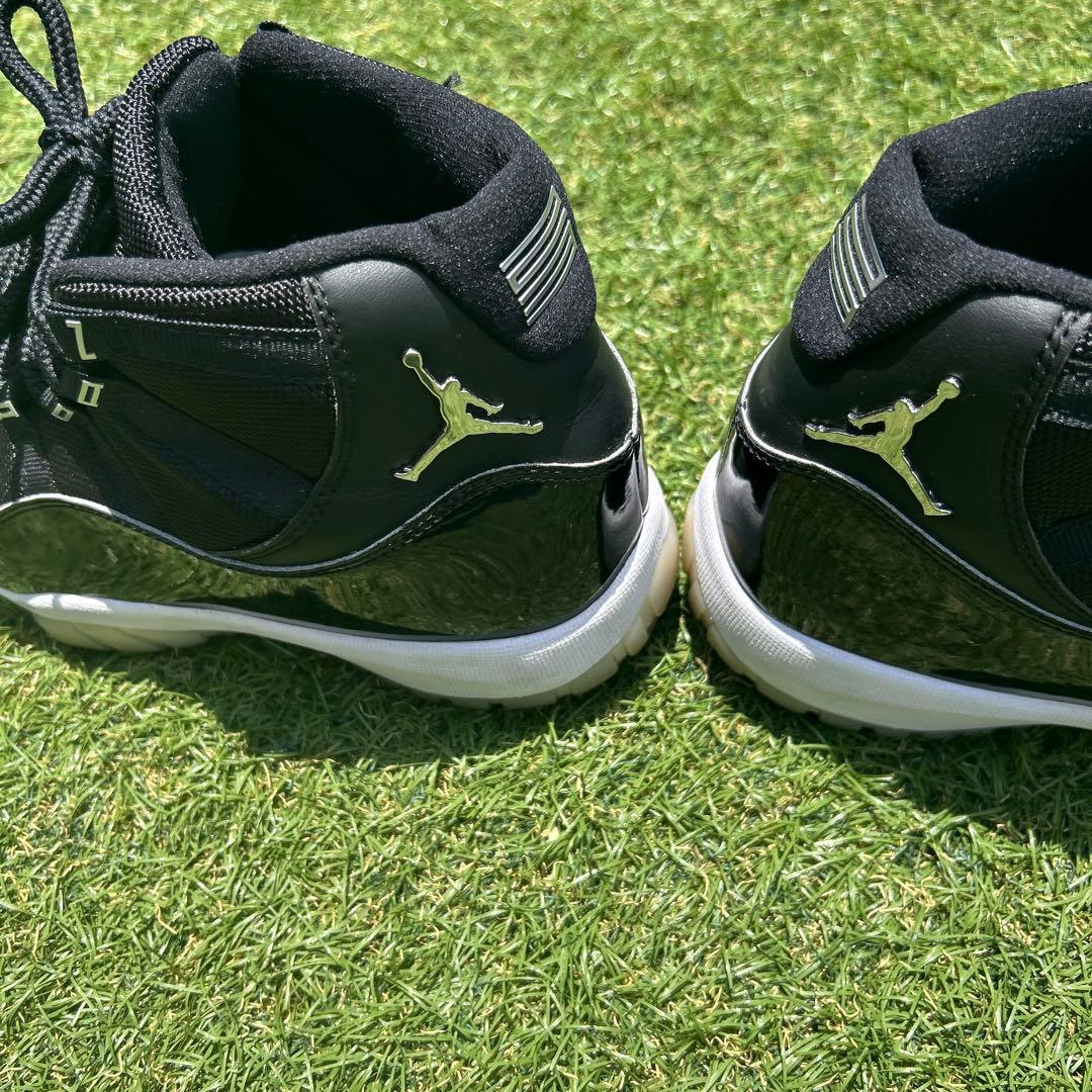 る*た様 希少エアジョーダン 11 ブラック/ホワイトサイズ UK7