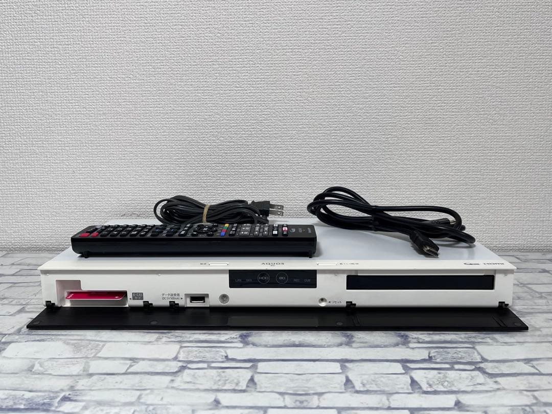 リモコン付　1TB 2番組録画　シャープブルーレイレコーダー　BD-WW1000