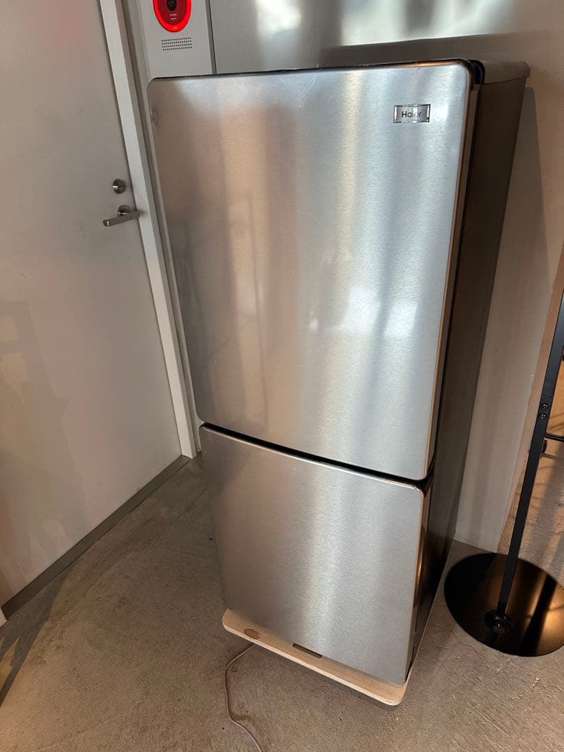 HXK80H002 シルバー冷蔵庫 148L 2022年製