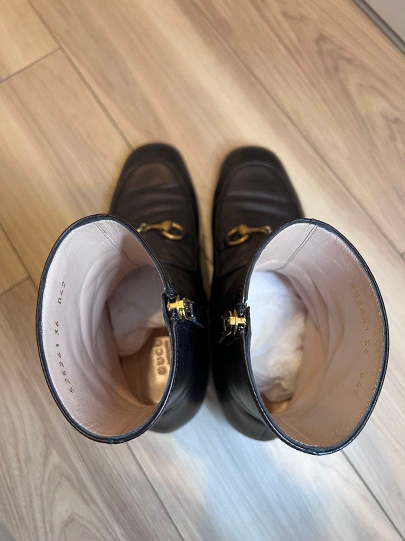 (♡ あずき♡)グッチ　黒レザーショートブーツ クリスタル装飾　36cm