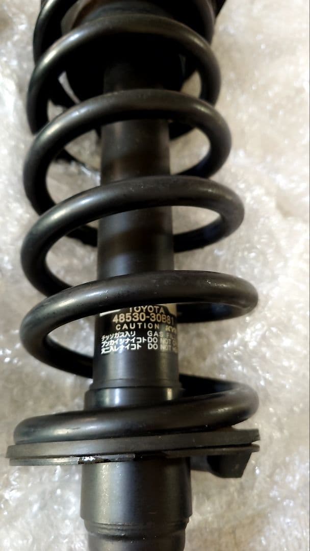 【けい】GWS214 クラウンマジェスタ 純正サスペンション