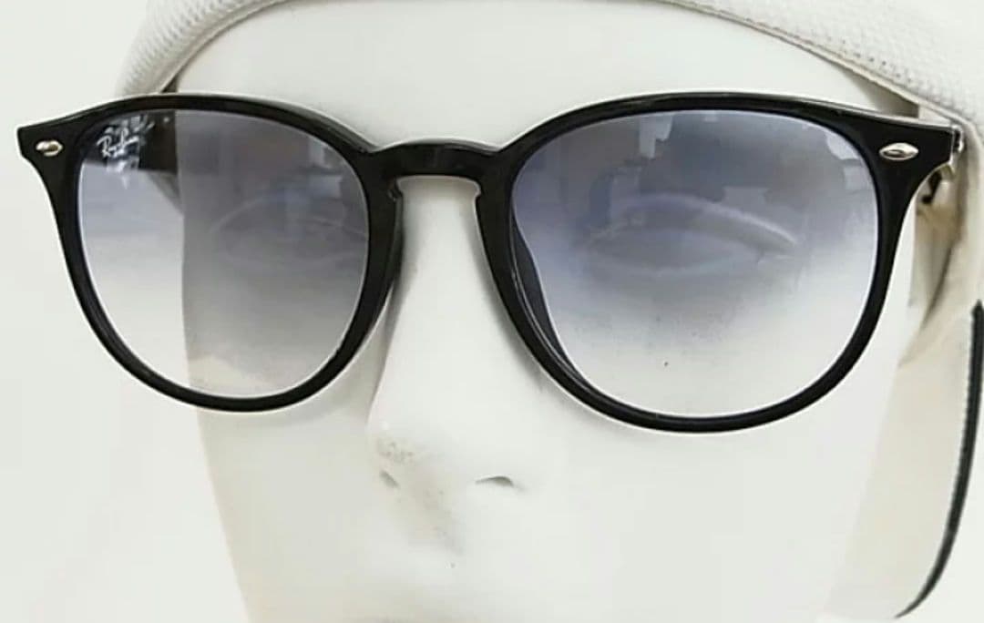 Ray-Ban RB4259F ブラックサングラス ケース付き