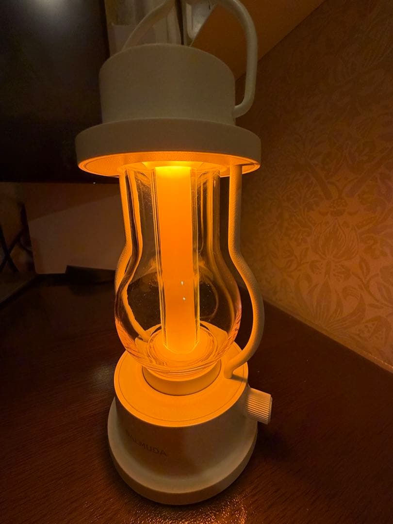 バルミューダ　ランタン　ホワイト