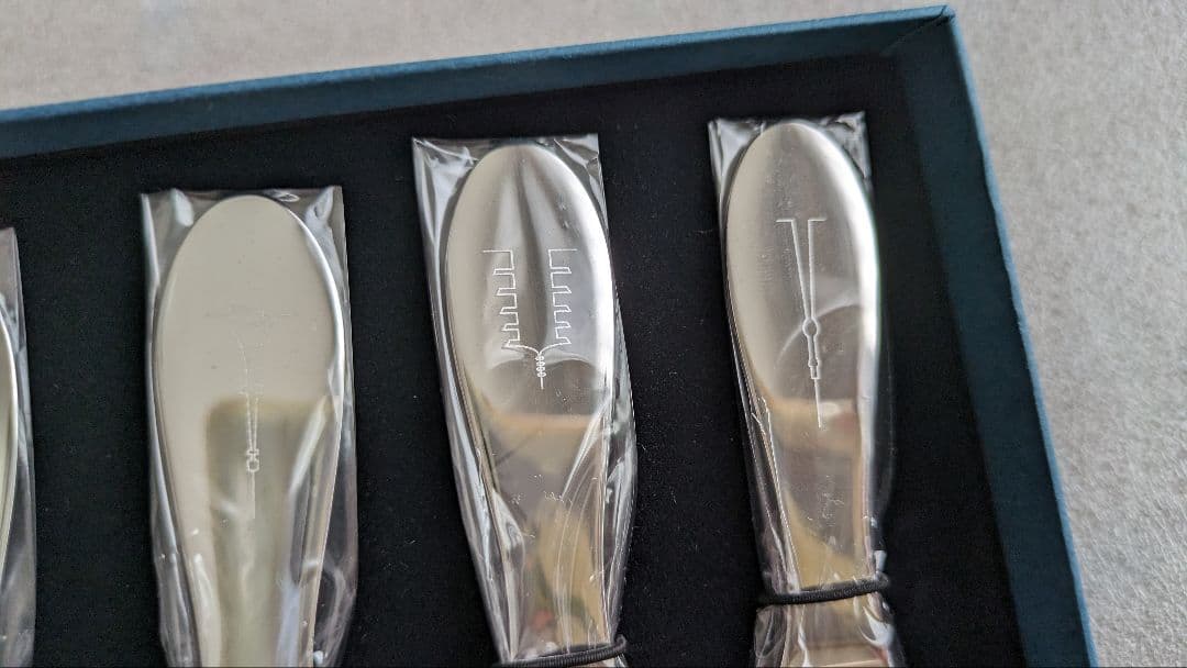 クリストフル　日本限定アイスクリームスプーンとフォトフレームのセット