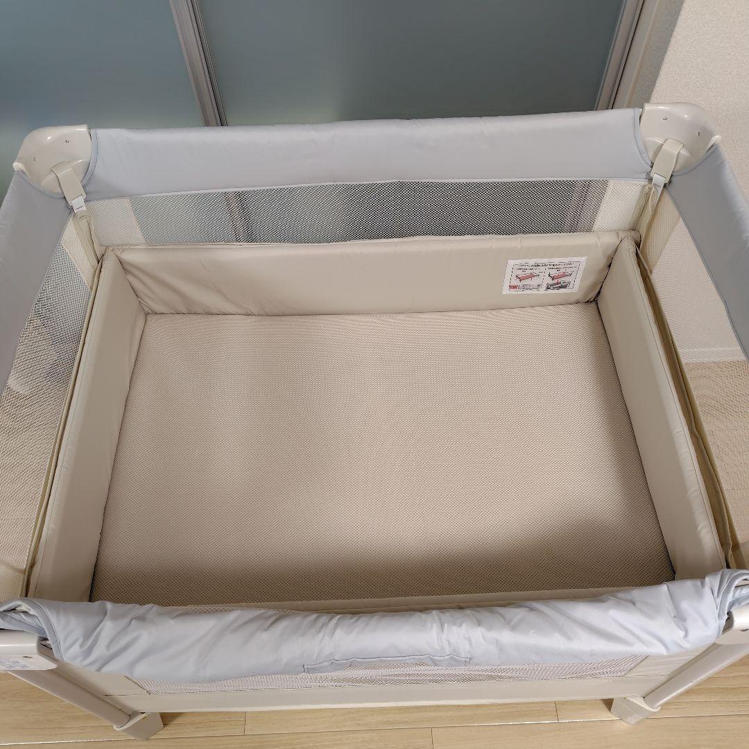 Aprica　ベビーベッド　ココネルエアー　ホワイトグレー