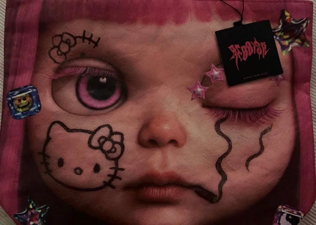 REBBISH ドールプリントタイベックバッグ 両面 y2k