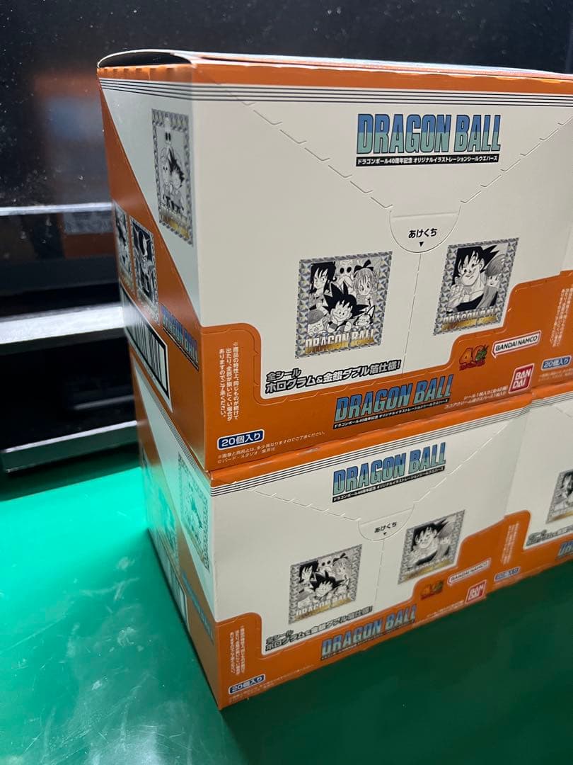 新品未開封ドラゴンボール４０周年記念オリジナルイラストレーションシールウエハース