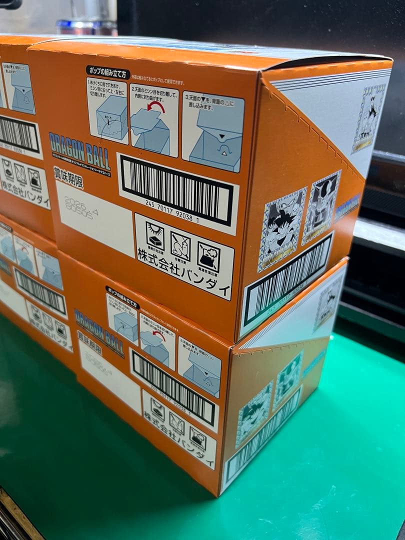 新品未開封ドラゴンボール４０周年記念オリジナルイラストレーションシールウエハース