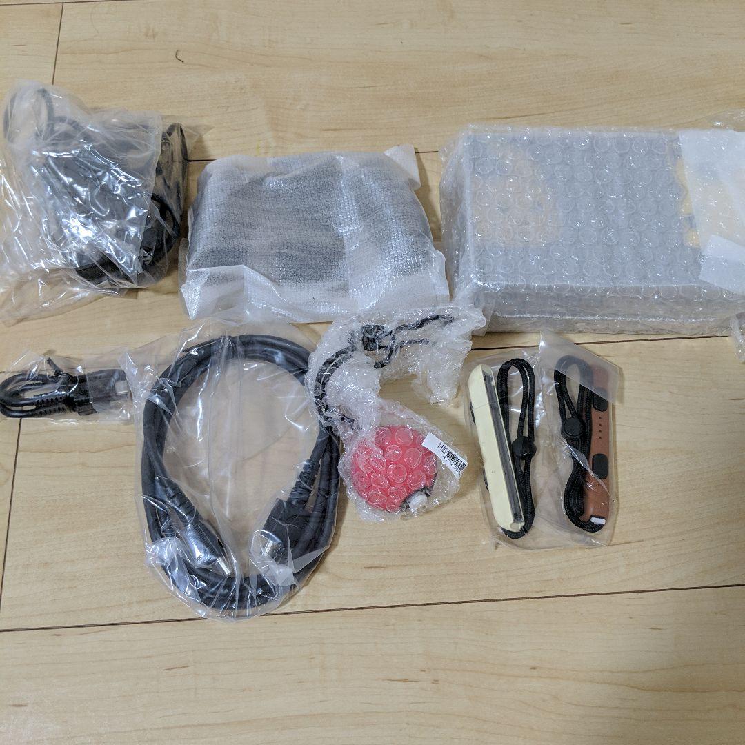 【未使用に近い】NINTENDO SWITCH レッツゴー イーブイ　本体